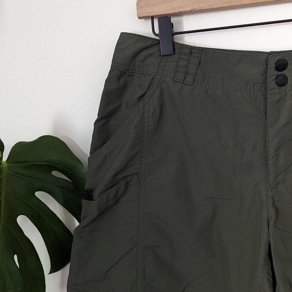 REI | UPF 50+ | Green Athletic Outdoor Hiking  Shorts - Picture 2 of 10